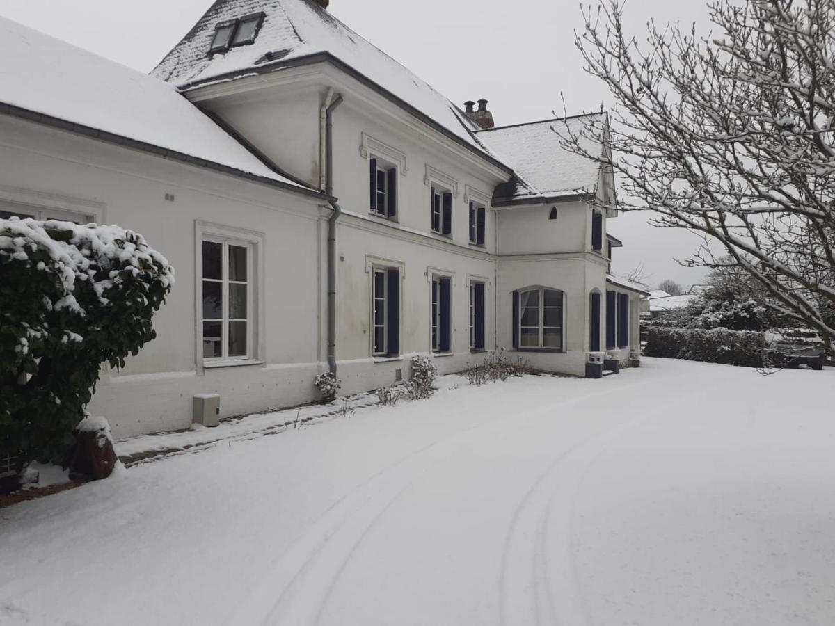 Bed and Breakfast Manoir De L'As De Trefle Isneauville Экстерьер фото